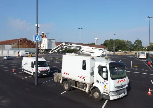 Deployment of charging stations for an electric bus depot in Orleans, France